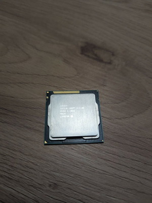 Intel Core i3-2100 3.1Ghz processor like new