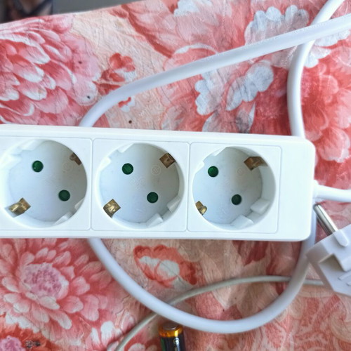 Power strip