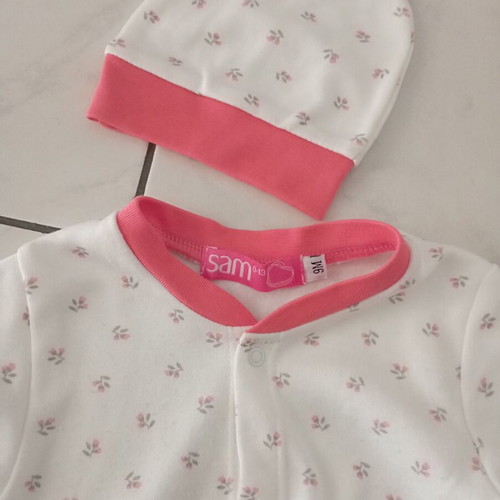 Sam baby romper and hat set 0-13 floral like new