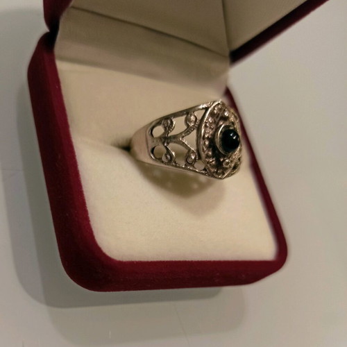 Silver ring No 58 Gianniotiko 925 with black stone vintage, like new