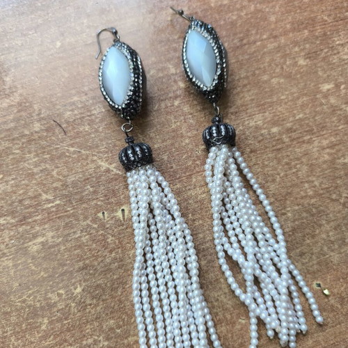 Various earrings, offer set