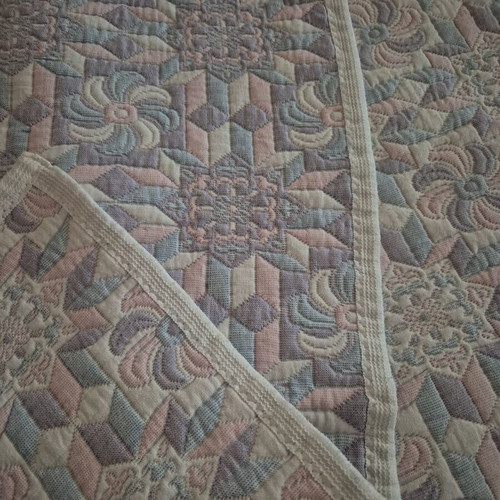 Quilts like new, set of 2 in pink, blue and white