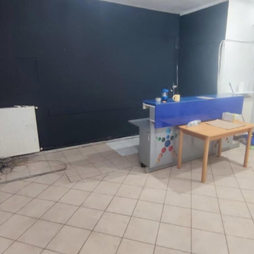 Commercial space 60 sqm in Almyros Magnesia near center