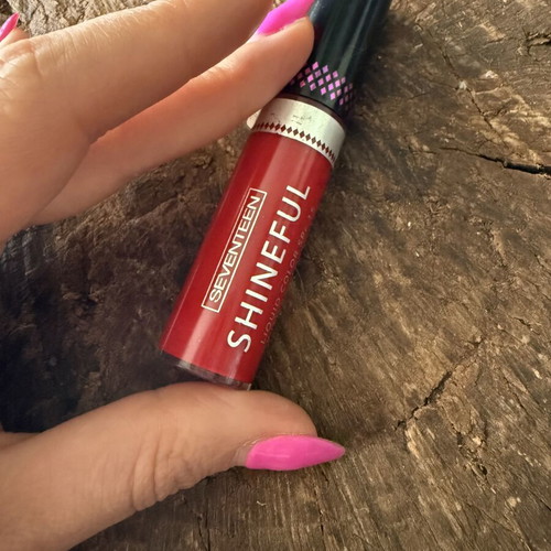 Seventeen red lip gloss new