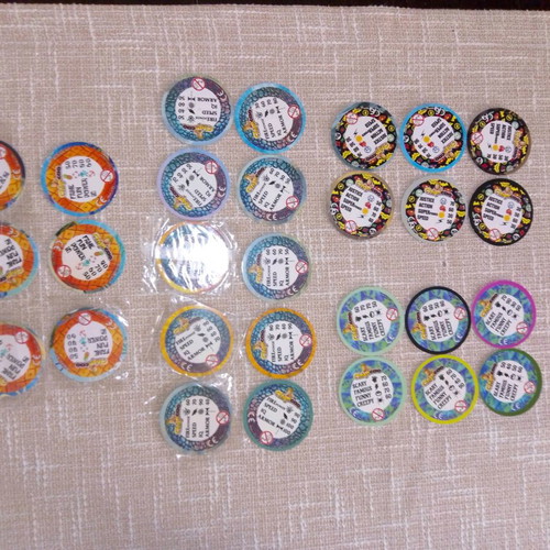 Set of 32 caps like new, various Chipicao collections 2017-2020