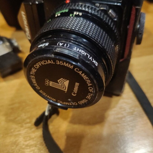 Canon F-1 vintage camera like new with flash and lens