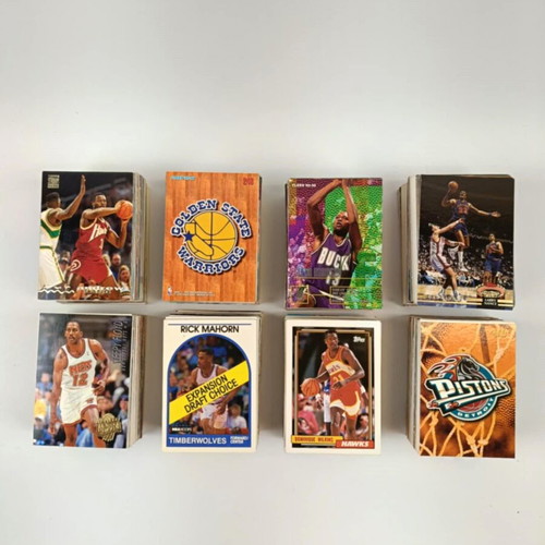 NBA cards from the 1990s like new, 811 pieces