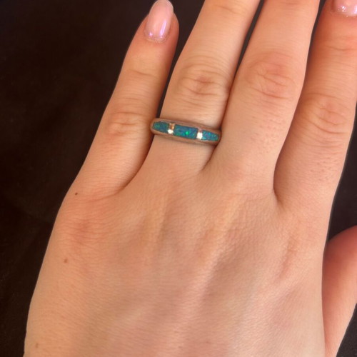 Silver 925 ring like new with blue details