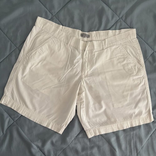 Women's white shorts, size M