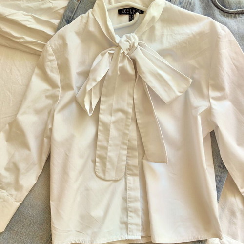 White women's shirt cotton like new, quarter sleeve, size M
