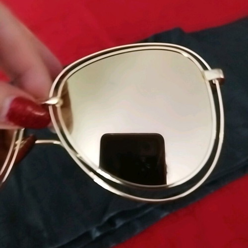 Sunglasses gold with mirror lenses like new