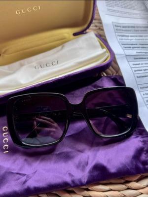 Gucci sunglasses black like new