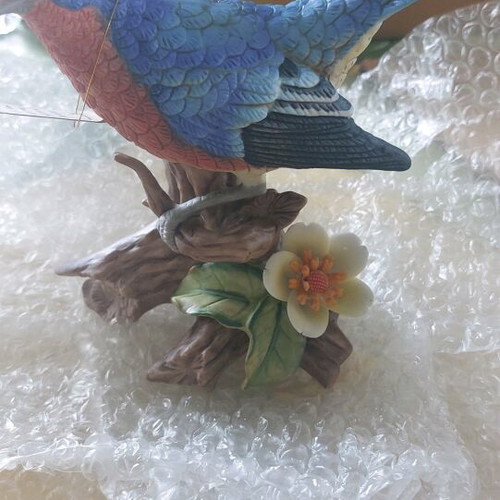 Lefton decorative bird blue bluebird new with wooden base