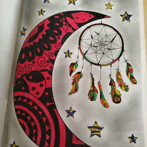 Antistres book used in perfect condition with 16 designs