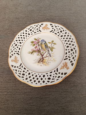 Decorative plate from Burg Lindau porcelain, like new, 19 cm diameter