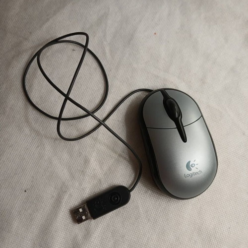 Mini Logitech Wired Mouse like new