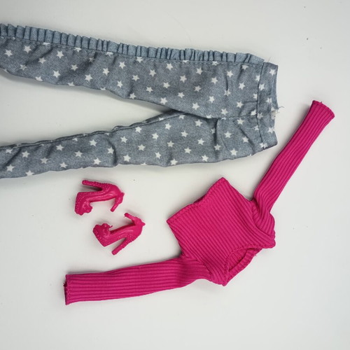 Barbie Extra doll fashion clothes set with pants, top and shoes