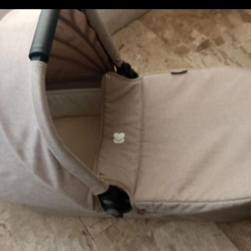 Kikka Boo Ugo stroller with carrycot and car seat