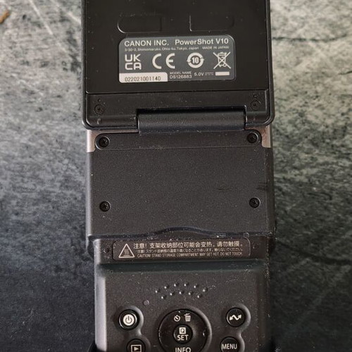 Canon PowerShot V10 4K UHD Vlogging Camera like new, silver