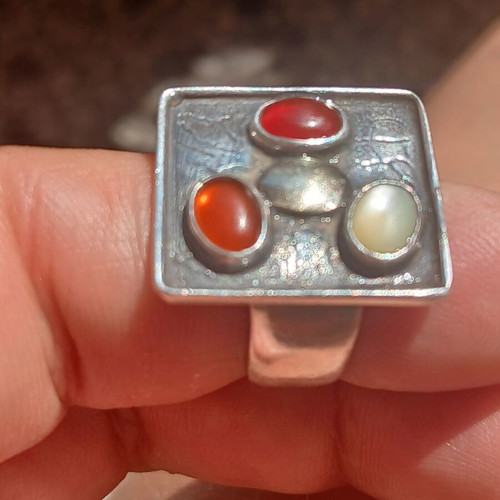 925 silver ring with 585 detail, carnelian and moonstone, 17 mm
