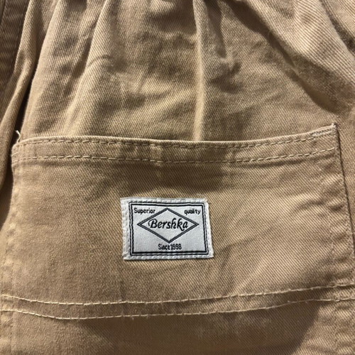 Bershka beige pants size M like new