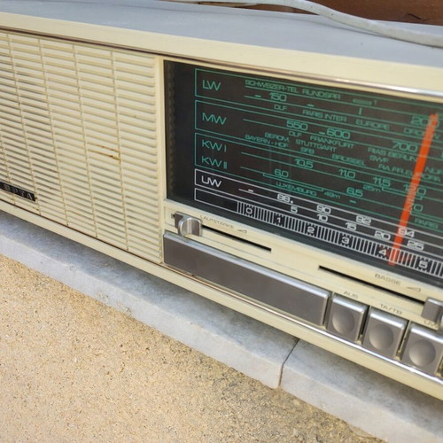 Loewe Opta R115 Room Radio 1973 used, LW MW KW FM