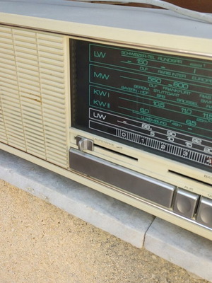 Loewe Opta R115 Room Radio 1973 used, LW MW KW FM
