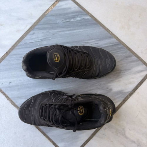 Nike Air Max Plus sneakers, size 44, black