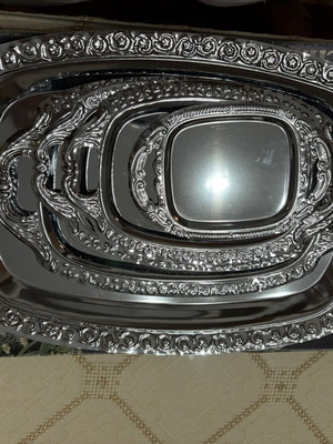 Metal serving trays
