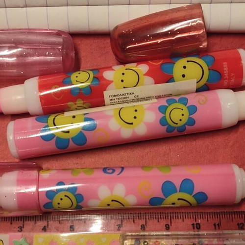 Magic Eraser Flowers New with 5 Mini Erasers