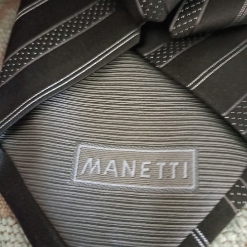 Silk branded ties used, pack of 5 plus 1 gift