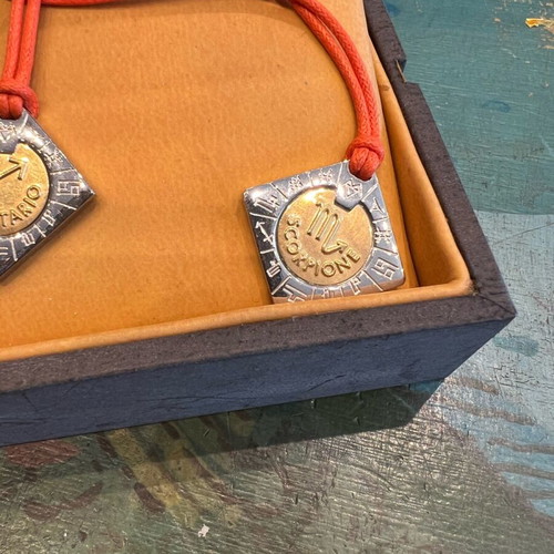 Comete Zodiac necklaces like new, set of 3