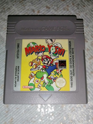 Nintendo Game Boy Mario Yoshi