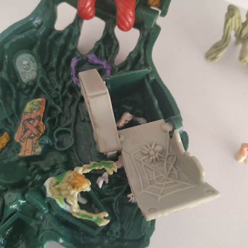 Mighty Max Crushes The Hand used toy figure