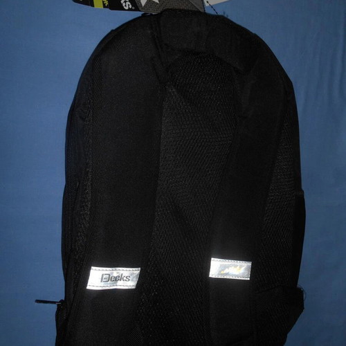 Decks school backpack new with black skull design