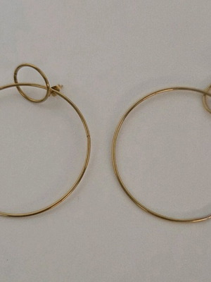 Hoop earrings like new, gold-colored