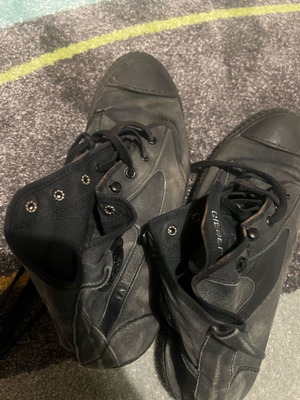 Diesel sneakers μεταχειρισμένα, μέγεθος 43, μαύρα