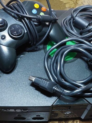 Xbox Original console with controller, power supply and AV cable
