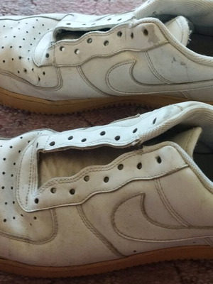 Nike athletic shoes used, size 45, white