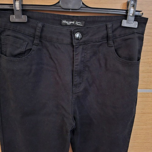 Miss good women's black pants like new, size M-L