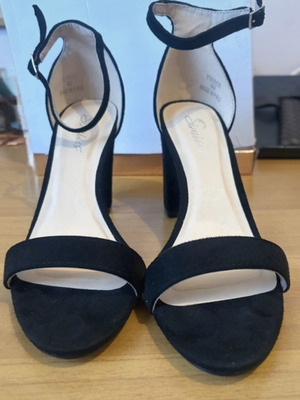 Suede black sandals new, size 40, platform style