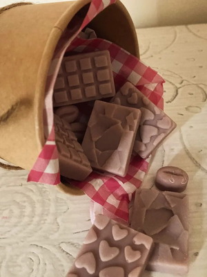 Wax melts chocolate and coffee beans with brownies chocolate and bueno scents new