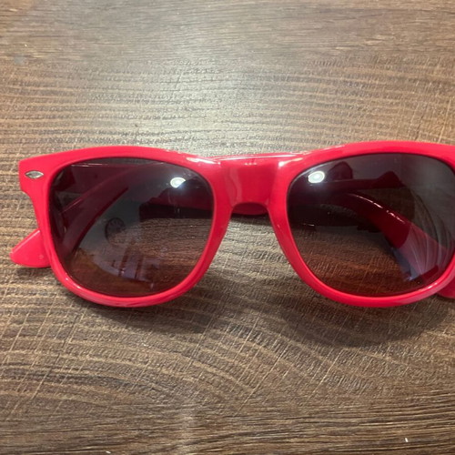 Sunglasses with red-pink frame, recently replaced lenses