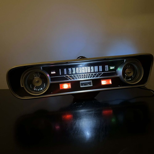 Instrument Cluster Ford Mustang 1965 like new, decorative