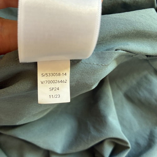Athleta Everlasting Tank sleeveless button-up shirt size L, like new, grey green