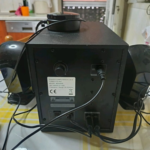 Turbo-XD400 2+1 speakers like new with Bluetooth