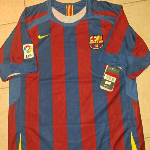 Barcelona 2005-2006 Home Kit authentic, new, collectible, Large