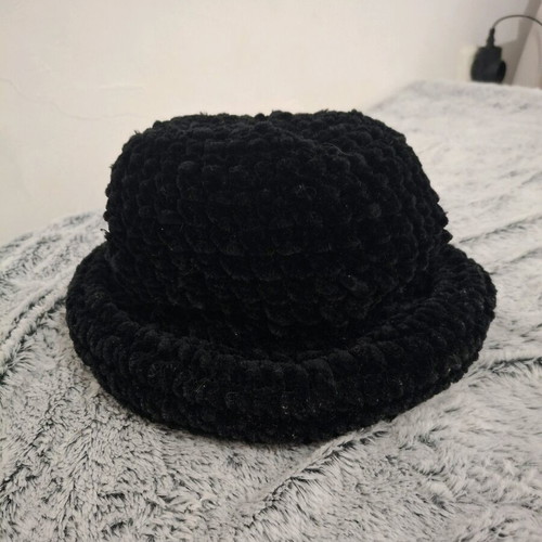 Knitted hat used, vintage, black, one size