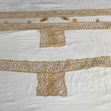 Handmade embroidery set used with discoloration