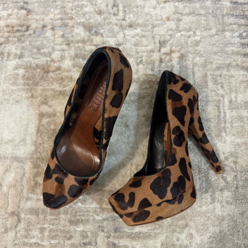 Schutz leopard print pony hair pumps size 38 like new